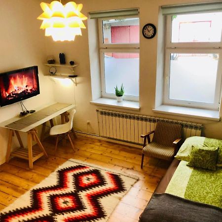 Apartment In Ivy Covered House, Near Old Town Krakow Bagian luar foto
