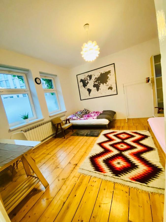 Apartment In Ivy Covered House, Near Old Town Krakow Bagian luar foto
